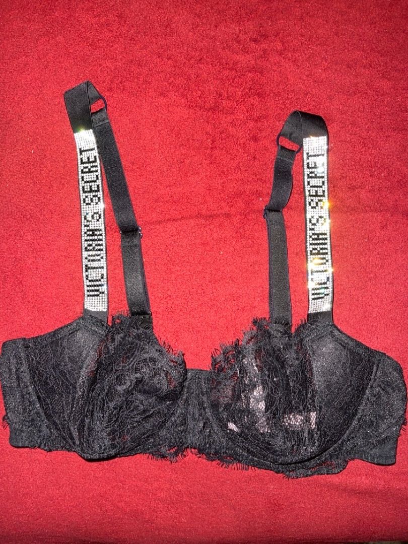Enhance Your Look with Victoria's Secret Miraculous Plunge Push Up Bra